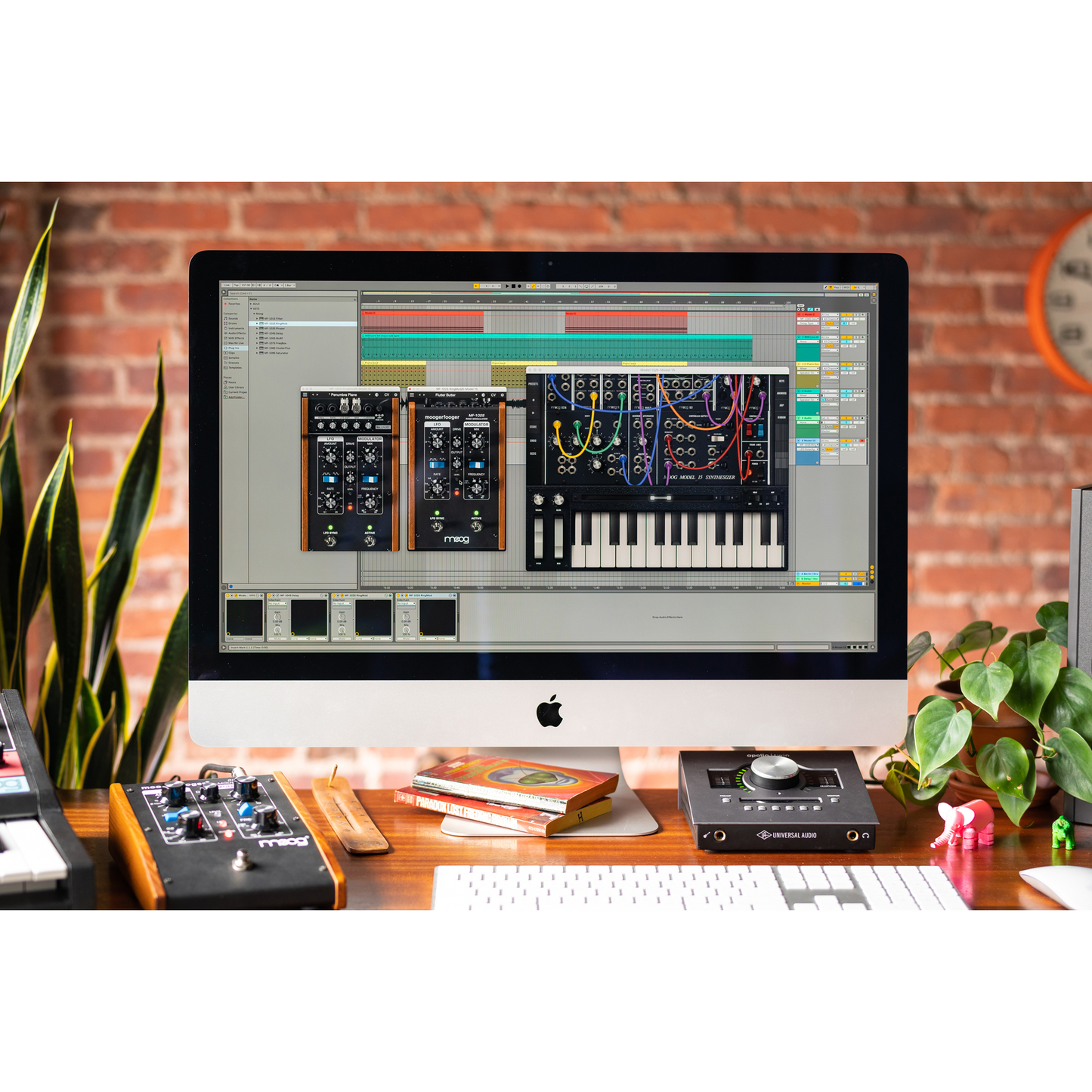 MoogerFooger MF-102S Ring Modulator | Moog